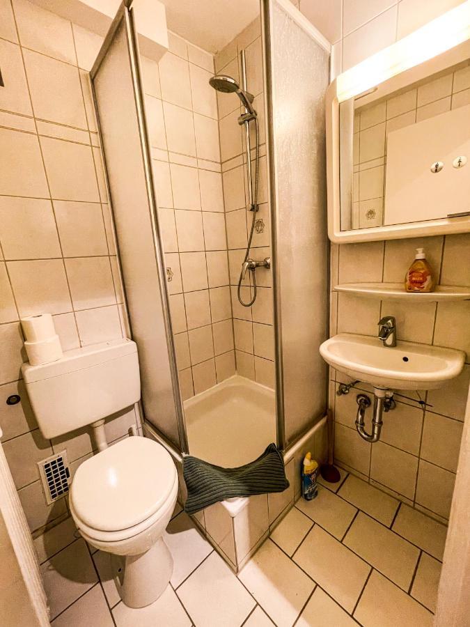 Apartment Fuer 3 Gaeste Kostenlose Parkplaetze Und Lift Ганновер Екстер'єр фото