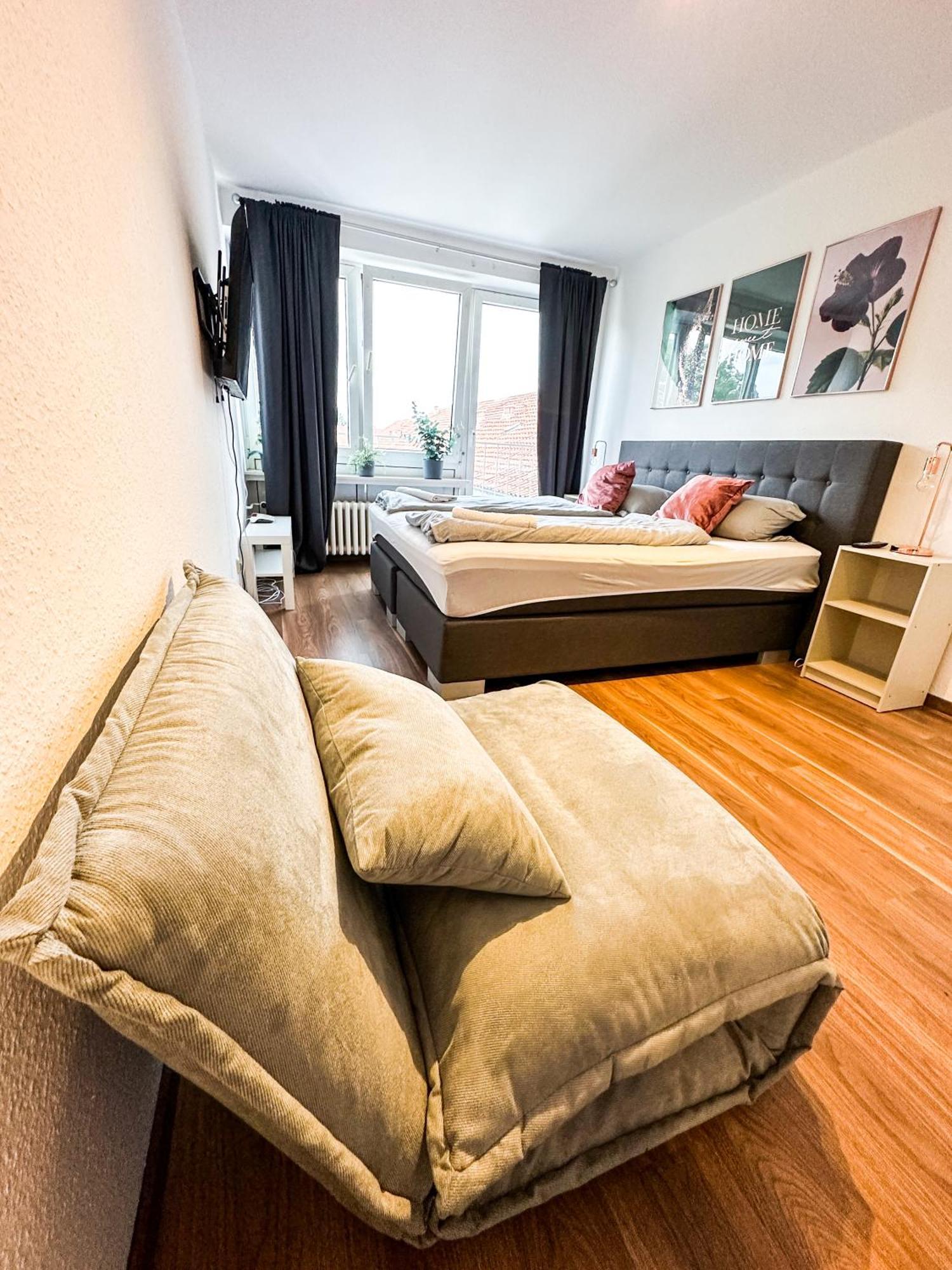Apartment Fuer 3 Gaeste Kostenlose Parkplaetze Und Lift Ганновер Екстер'єр фото